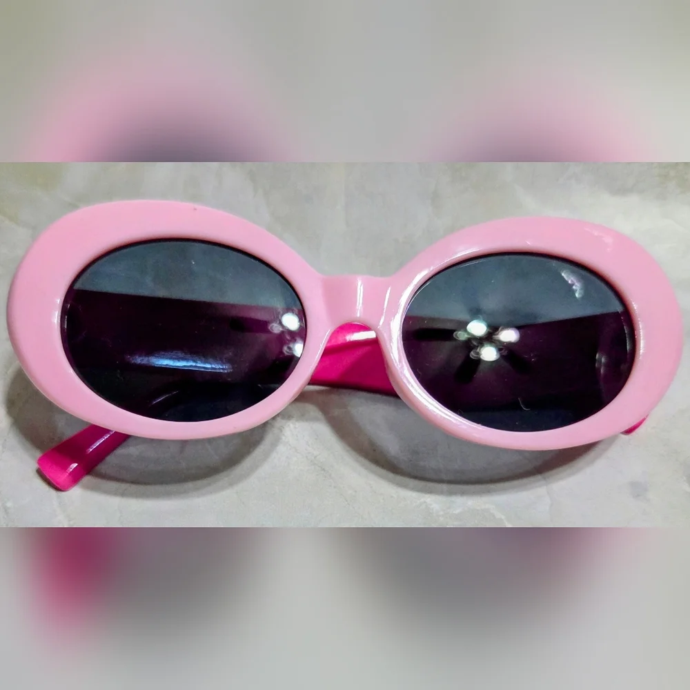 Little Diva Pink Oval Frame Sunglasses - Bold Retro Style With Box